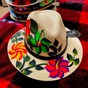 “Authentic Mexican “hand painted Panamá style hat!